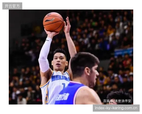 CBA球迷冲进场外撒钱！原因离谱